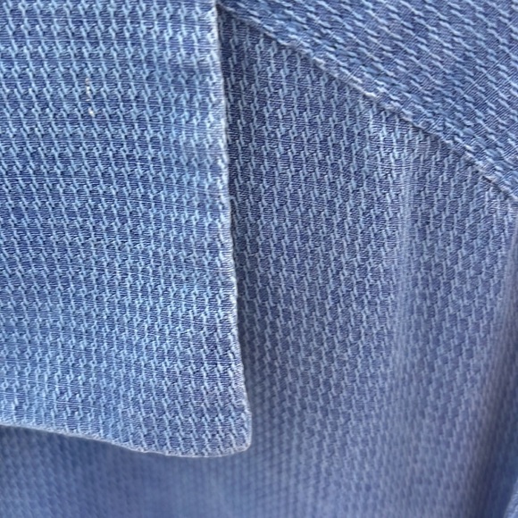 Like new Tommy Bahama casual button shirt - Picture 4 of 4